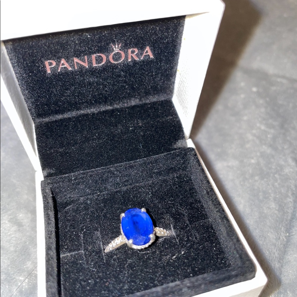 Sparkling Statement Halo Ring